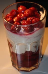 Bailey’s Creme mit Schattenmorellen